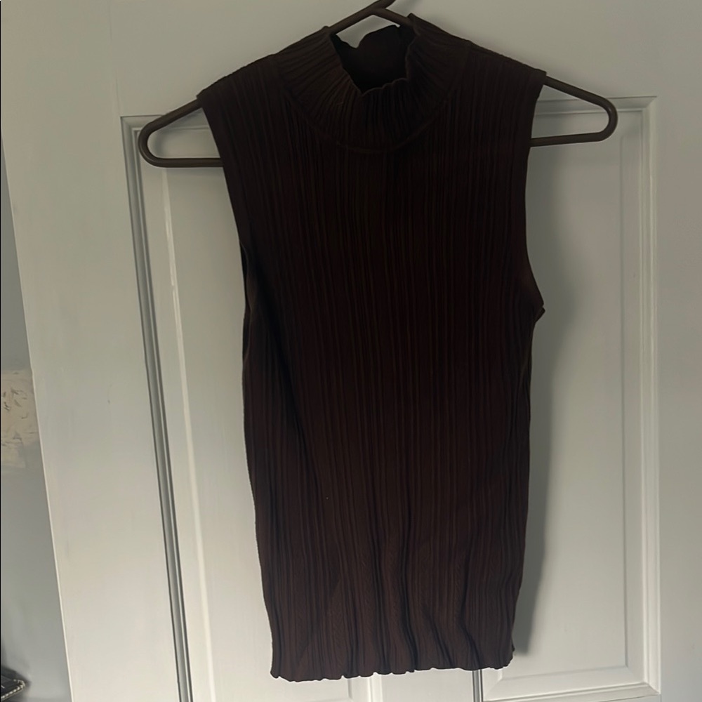Brown Sleeveless Ribbed Top